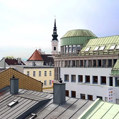 Hotel & Restaurant Graf 3*