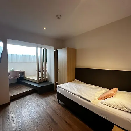 Hotel-gasthof Graf 호텔 장크트푈텐