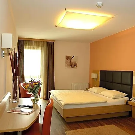 Hotel & Restaurant Graf 3*