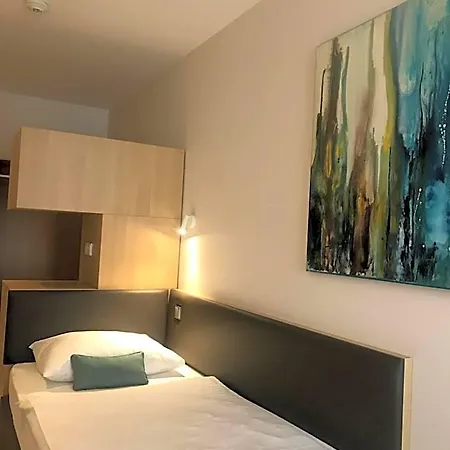 Hotel & Restaurant Graf 3*