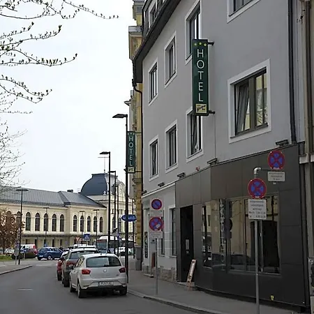 & Restaurant Graf 3* Sankt Poelten