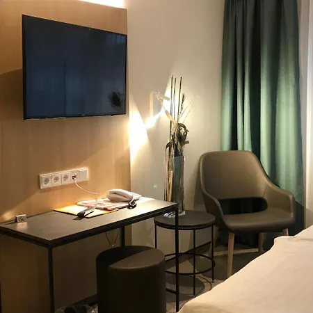 Hotel & Restaurant Graf 3*